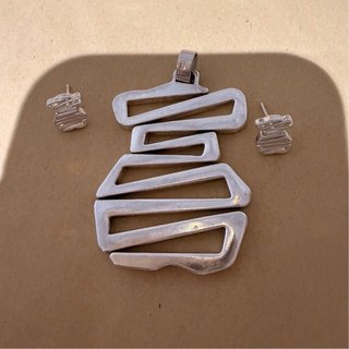 Conjunto Tous Plata Pendientes y Colgante
