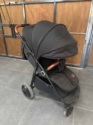 Silla de paseo Kinderkraft Negra