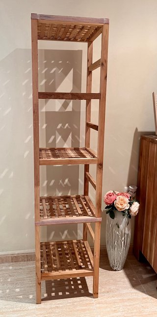 Estantería de madera