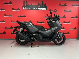 HONDA ADV 350 DEL AÑO 2023 !!! IMPECABLE ESTADO !!