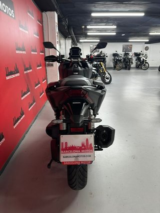 HONDA ADV 350 DEL AÑO 2023 !!! IMPECABLE ESTADO !!