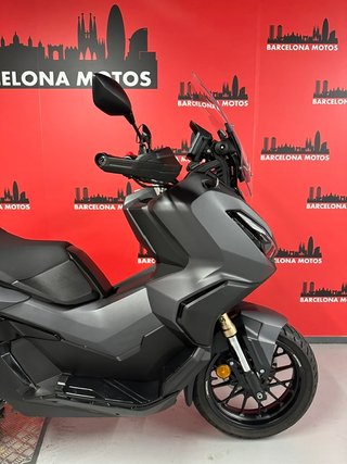 HONDA ADV 350 DEL AÑO 2023 !!! IMPECABLE ESTADO !!