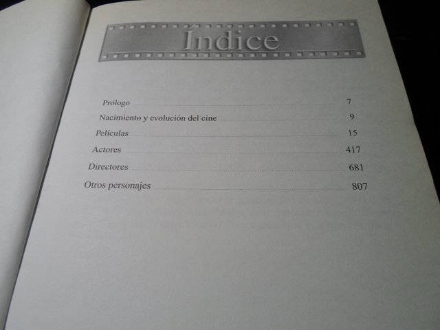 DICCIONARIO DE CINE-  PELICULAS - ACTORES- 2004