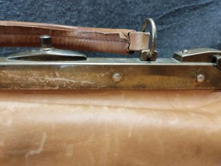 Bolso estilo médico