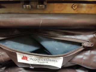 Bolso estilo médico