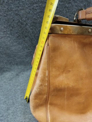 Bolso estilo médico