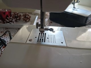 Máquina de coser Lervia