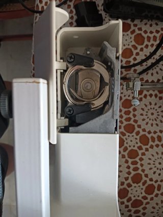 Máquina de coser Lervia
