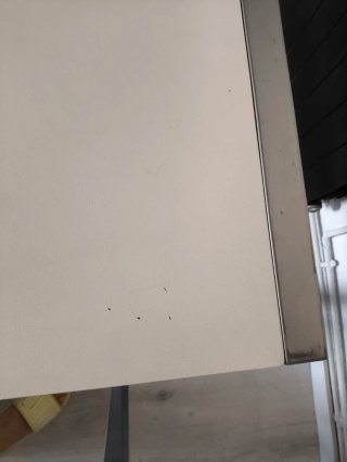 Mesa y 3 Sillas Comedor