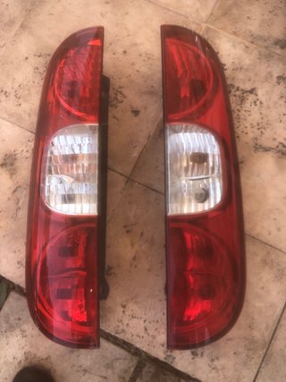 Pilotos trasero de fiat doblo