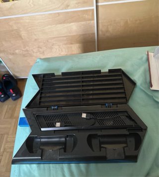 Soporte Carga PS4/PS4 Slim con Ventilador