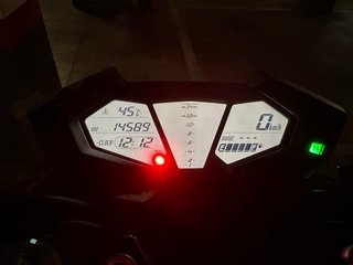 Kawasaki Z800e Negra y Verde
