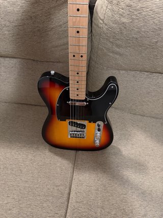 Guitarra Fender Squier Affinity MN Sunburst