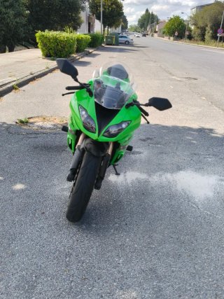 Kawasaki ZX6R 2010