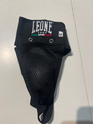 Coquilla Leone Talla M Negra