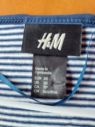Camiseta H&M Rayas Azul y Blanco Mujer
