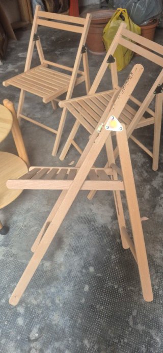Set Tavolo + 3 Sedie Pieghevoli Legno