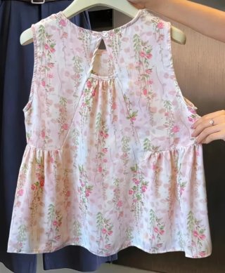 Blusa floral algodón sin etiqueta talla XL