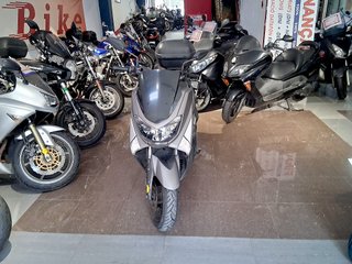 Yamaha N-MAX 125 Scooter