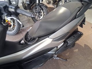 Yamaha N-MAX 125 Scooter