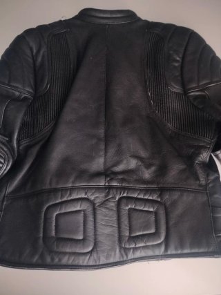 Chaqueta de cuero Garibaldi Negra talla 56.
