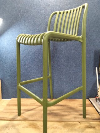 Taburete Alto Wendell 75 cm Apilable Verde
