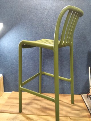 Taburete Alto Wendell 75 cm Apilable Verde