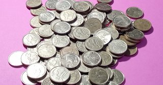 110 Monedas 5 Pesetas Antiguas Como nuevas.