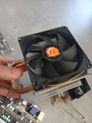 Placa Base Mini ITX MSI H81I + Disipador