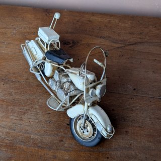 Moto de hojalata vintage artesanal estilo Harley