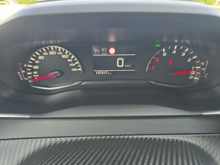 Peugeot 2008 1.5 hdi 102 cv 2020