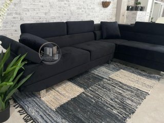 Sofá-rinconera en negro terciopelo