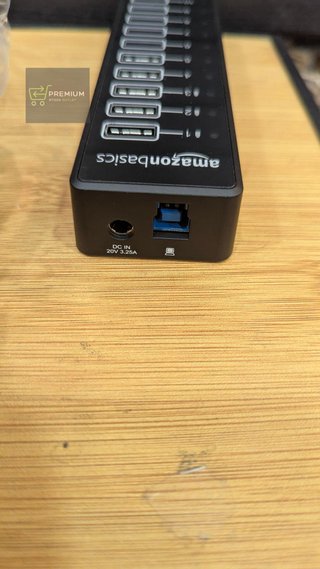 Amazon Basics Hub de 10 puertos