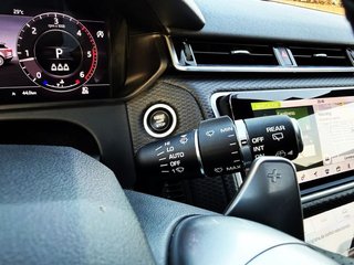 Land-Rover Range Rover Velar 2.0 D180 4WD Auto R-Dynamic SE