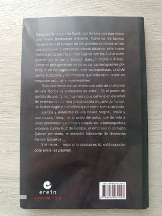 Cerdos y amapolas