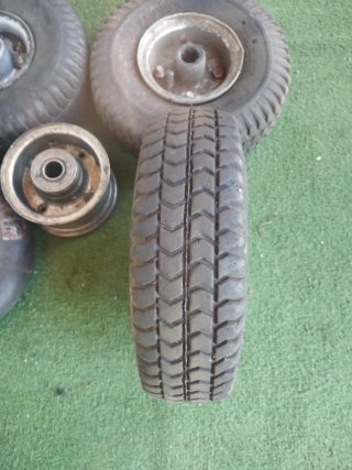 4 Ruedas Carretilla 260x85 (Neumático y Cámara)