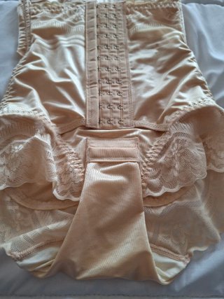 Faja moldeadora de cintura alta color nude – nueva