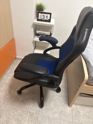 Silla Gaming Negra y Azul