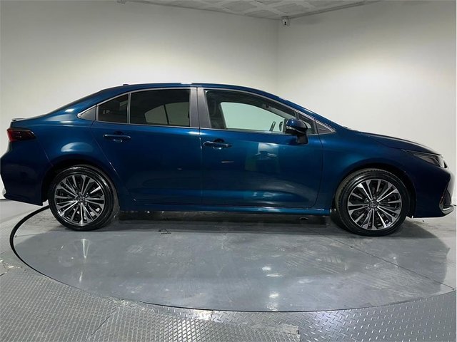 Toyota Corolla 140h Sedán Style Plus
