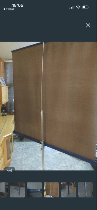 Pantalla Proyector Trípode
