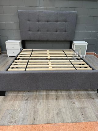 Cama Matrimonial con Cabecero Acolchado