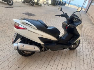 Suzuki Burgman 125 Blanca