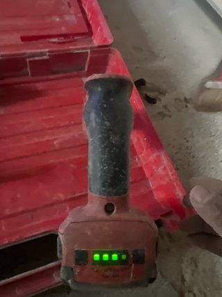 Taladro y atornillador Hilti