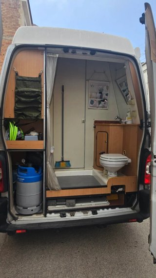 Furgoneta camper renault Master 2005 H3 L3