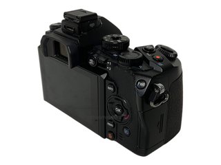 camara digital evil olympus om-d e-m1