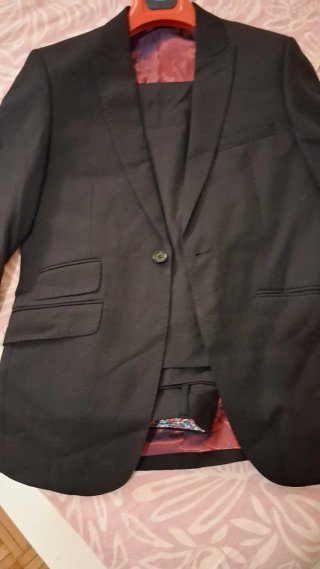 Traje de hombre negro