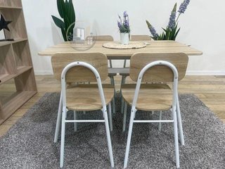 Mesa Comedor 110x70cm con Cuatro Sillas