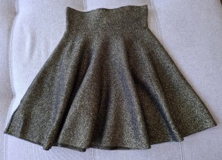Falda midi negra y dorada Talla S