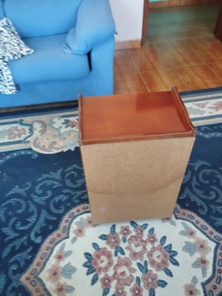 Mueble auxiliar de madera