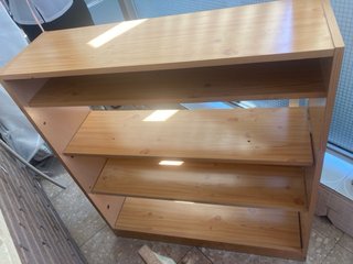Estantería de madera para zapatos